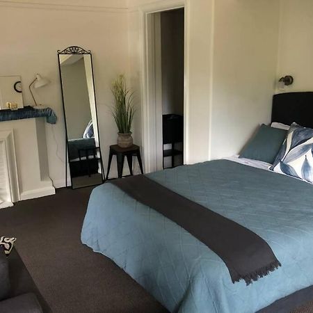 East Melbourne City Studio - Amazing Location & Sunny Charm Lejlighed Eksteriør billede