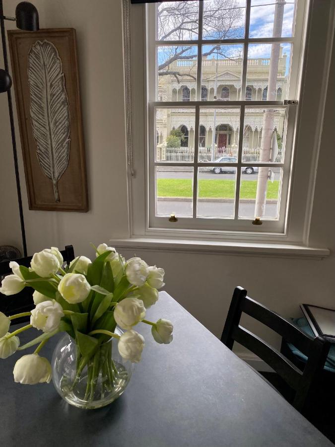 East Melbourne City Studio - Amazing Location & Sunny Charm Lejlighed Eksteriør billede