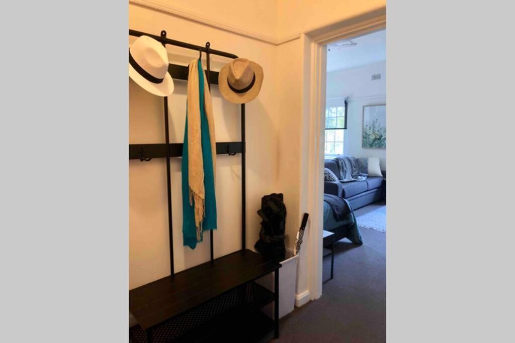 East Melbourne City Studio - Amazing Location & Sunny Charm Lejlighed Eksteriør billede